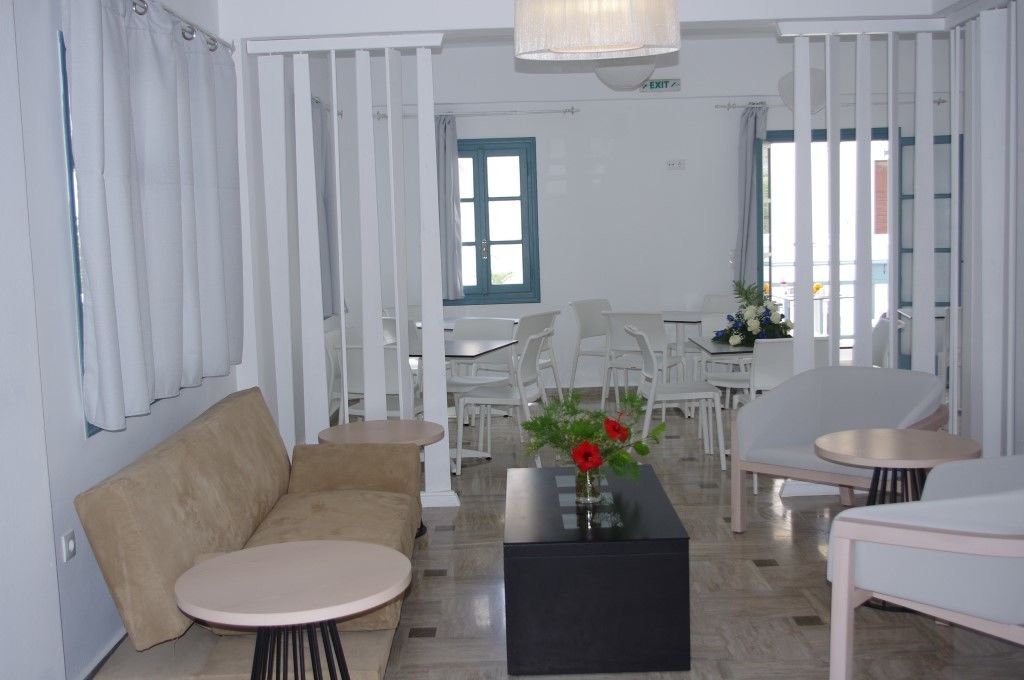 Iris Boutique Hotel Kamári Restaurant photo
