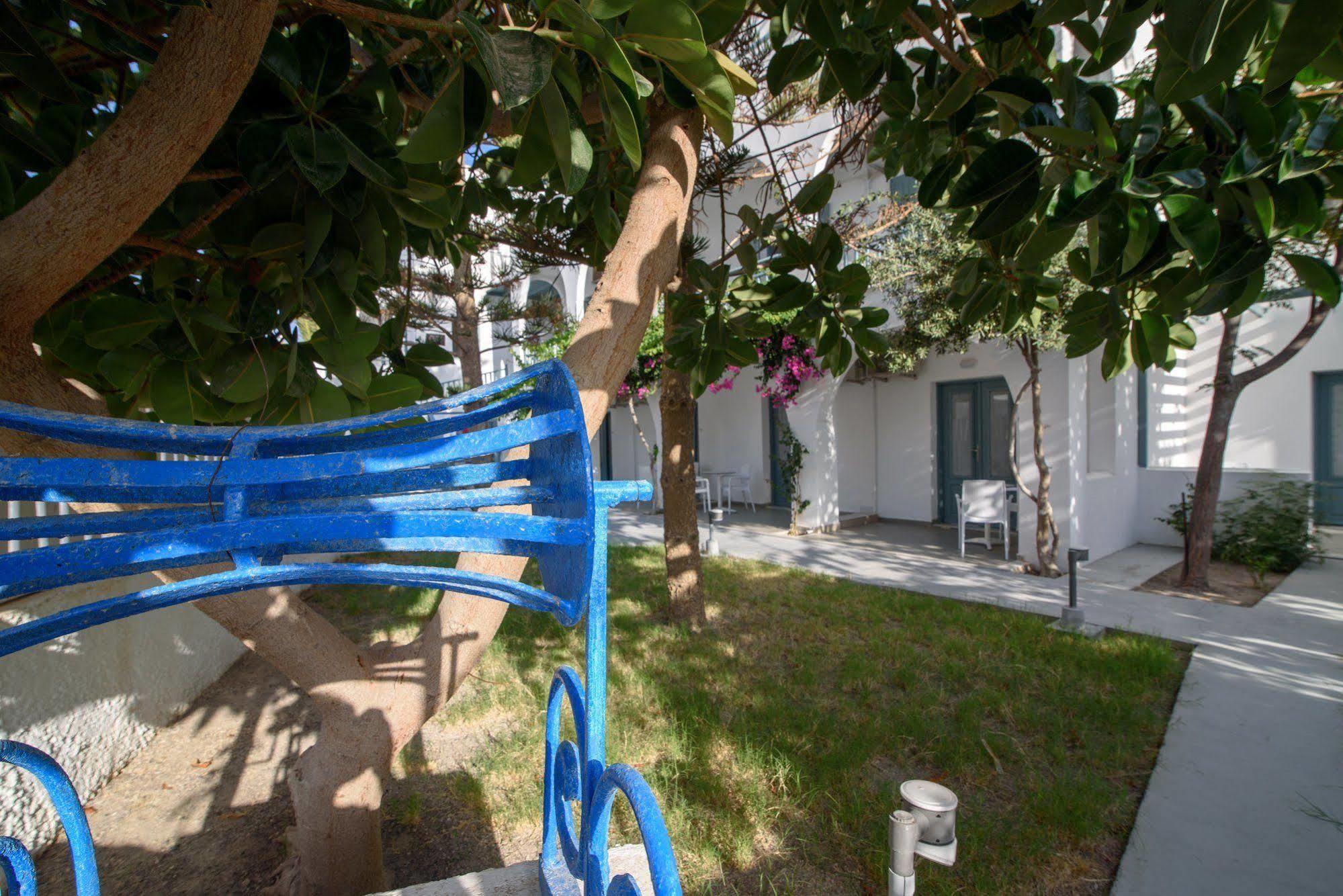 Iris Boutique Hotel Kamári Extérieur photo